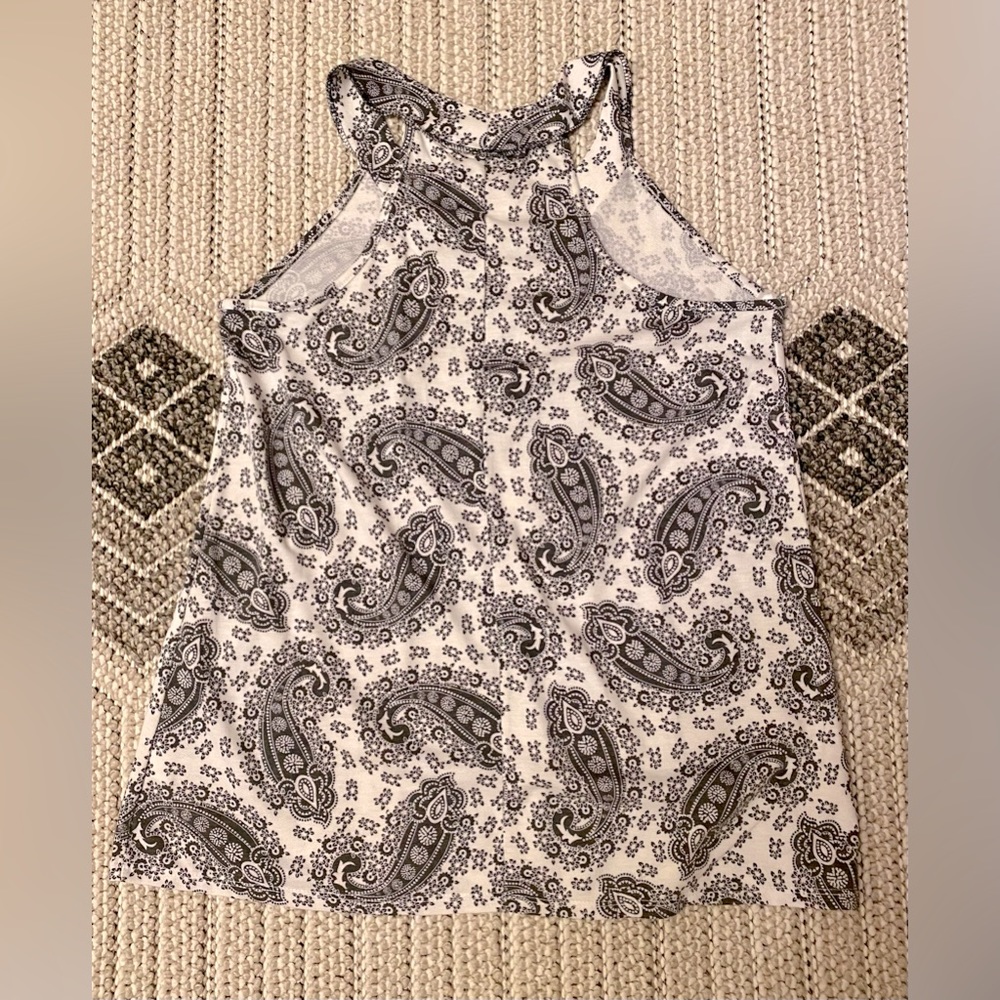 Haptics neck flowy tank; size small; very soft; worn once; excellent condition - Picture 4 of 5
